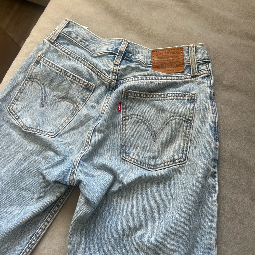 Levi jeans - Picture 2 of 4